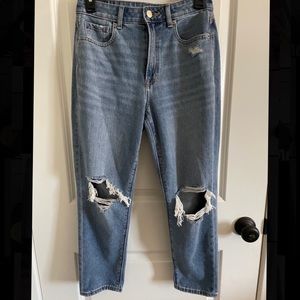 American Eagle Mom Jeans 2 extra short